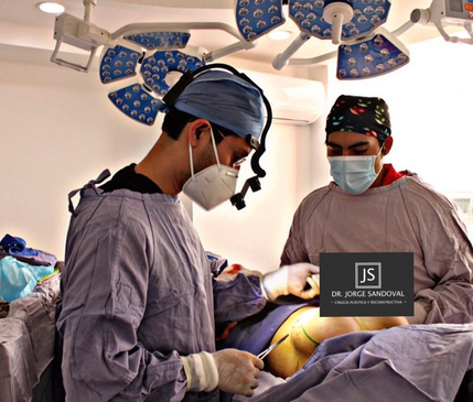 Slider image (6) Dr. Jorge Sandoval - Plastic Surgeon in Mexico City